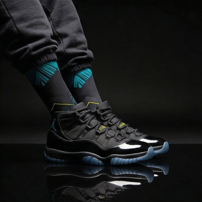 Nike Air Jordan 11 Gamma Matching Crew Socks | Electric Blue Streetwear Basketball Collector Gift