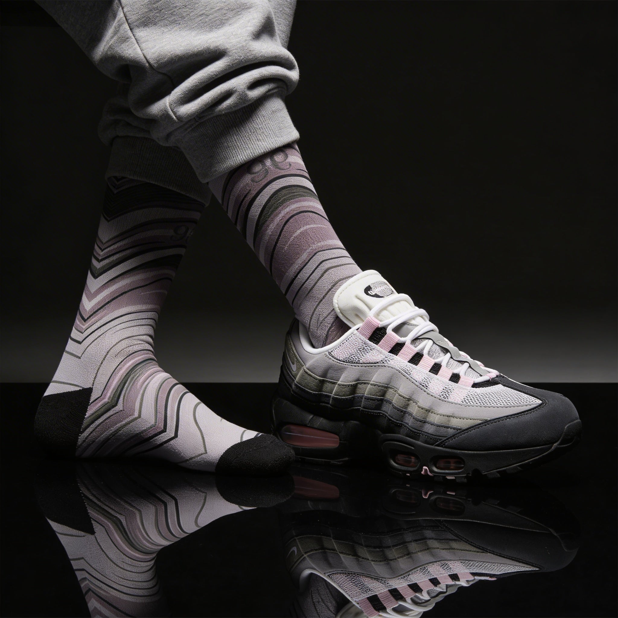 Air Max 95 OG Pink Foam Matching Crew Socks | Pink Foam Streetwear Wave Socks