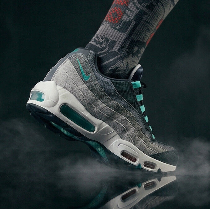 Nike Air Max 95 Greedy Matching Crew Socks | Chaotic Collector Streetwear Mashup