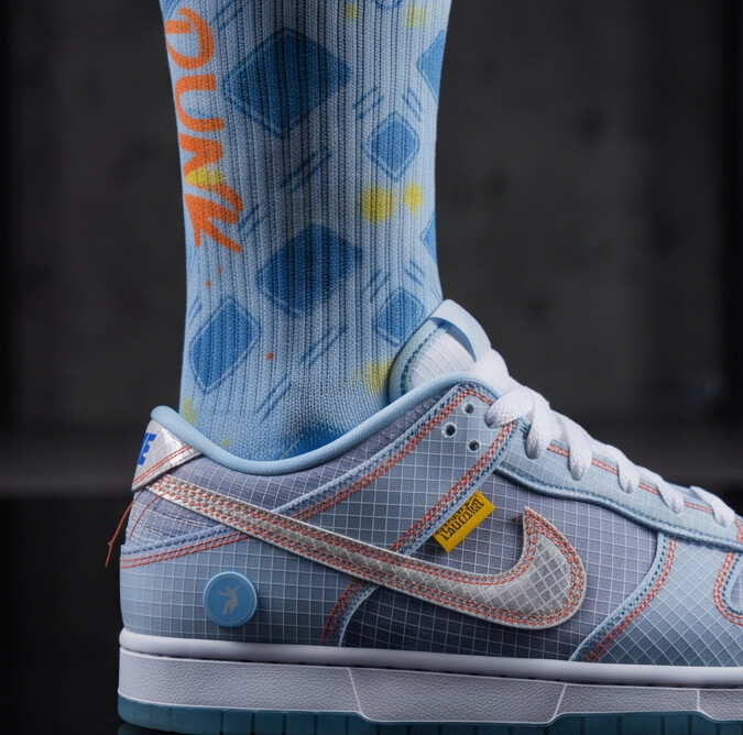 Dunk Low 'Passport Pack - Argon' Matching Socks